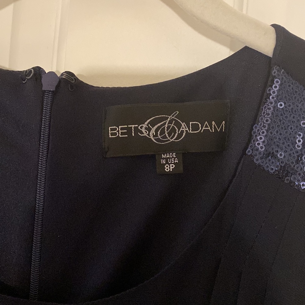 Dress - Picture 4 of 5